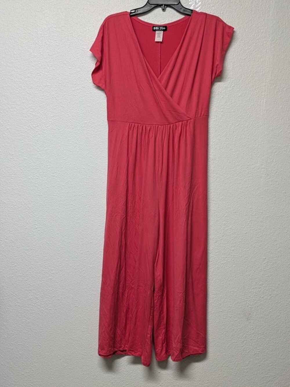 Bella Flore Women's Coral Crossover Front Cap Sleeves Palazzo Jumpsuit - Medium